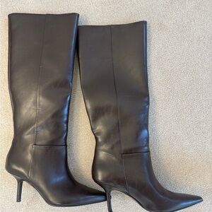 Elegant Black Leather Knee-High Boots